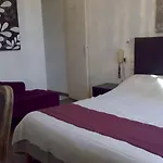 De La Bastide