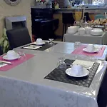 De La Bastide فندق