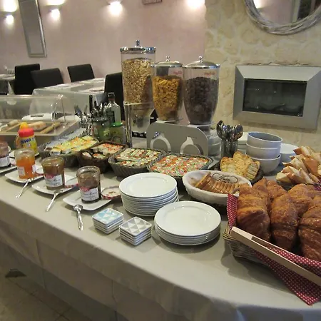 فندق De La Bastide 2*