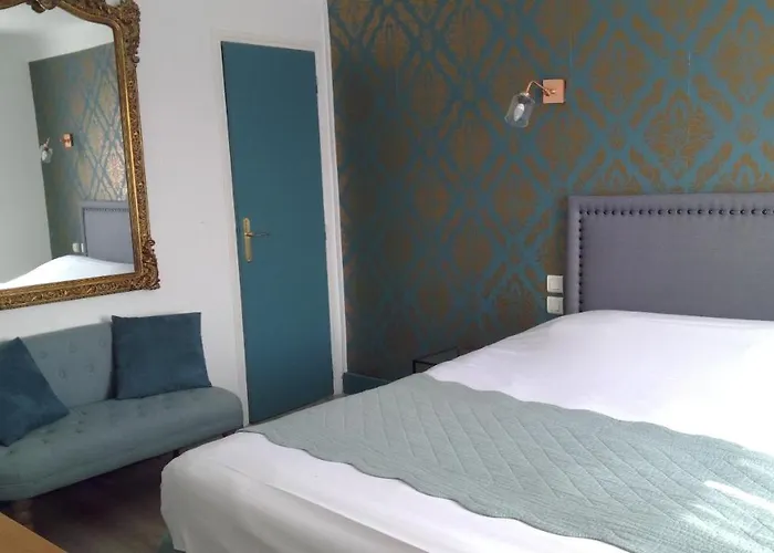 Ξενοδοχείο De La Bastide 2*