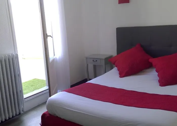 Ξενοδοχείο De La Bastide 2*